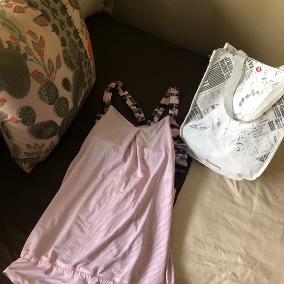Lululemon top - Picture 4 of 7